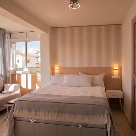 Salome Neo Suites Torremolinos Buitenkant foto